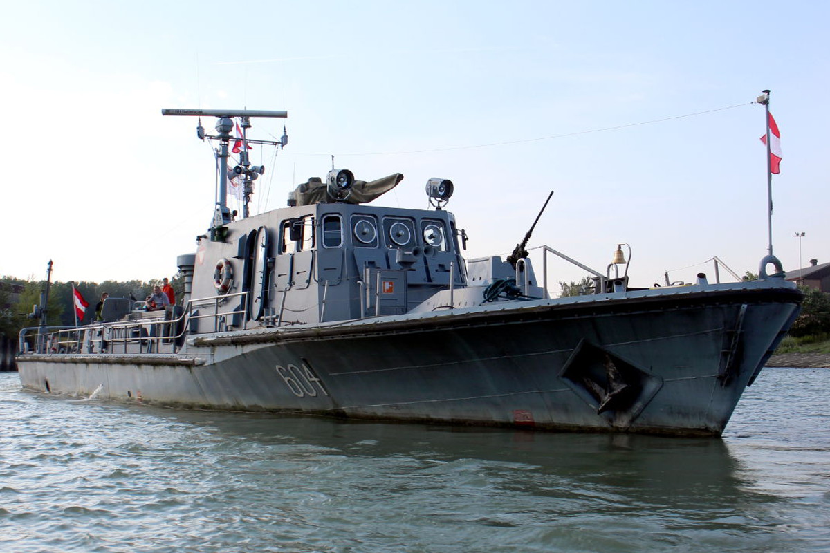 Patrouillenboot NIEDERÖSTERREICH 604